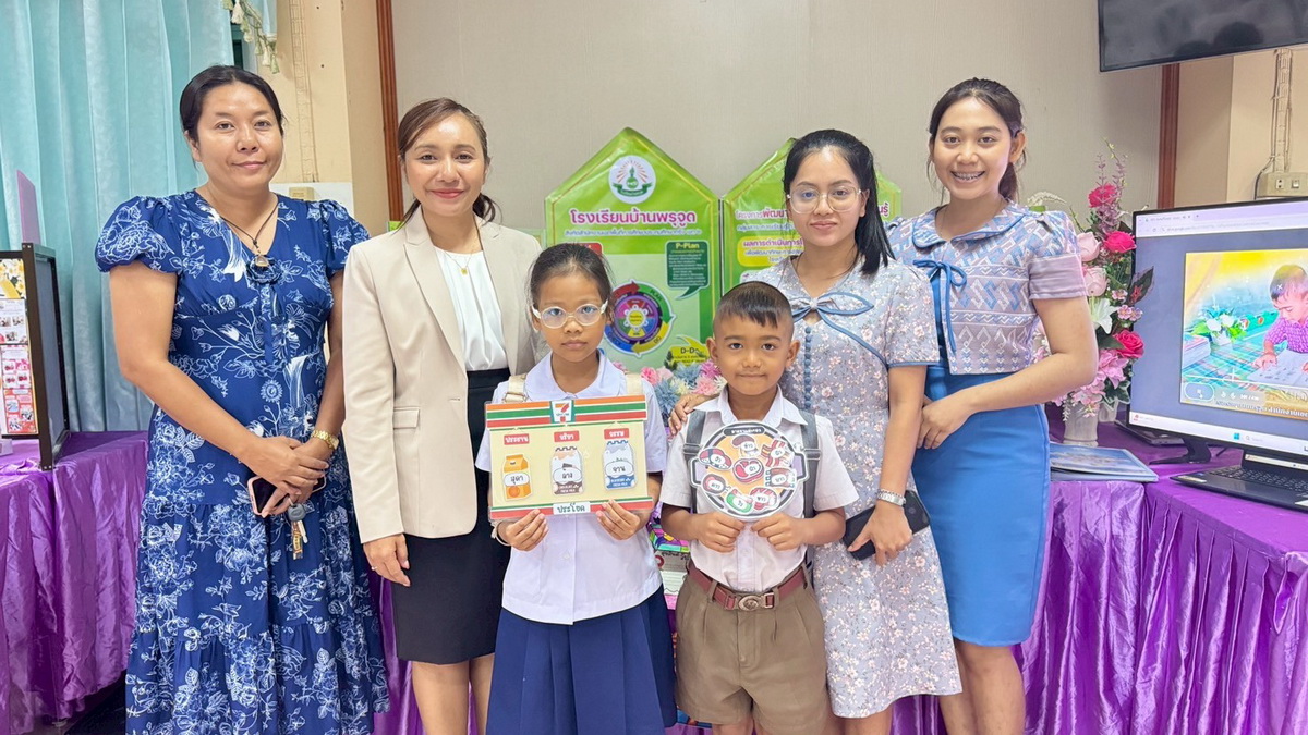 กิจกรรมเปิดบ้านและถอดบทเรียนห้องเรียนต้นแบบการจัดการเรียนรู้กลุ่มสาระการเรียนรู้ภาษาไทยและส่งเสริมนิสัยรักการอ่าน ภายใต้โครงการพัฒนาคุณภาพการจัดการเรียนรู้กลุ่มสาระการเรียนรู้ภาษาไทย